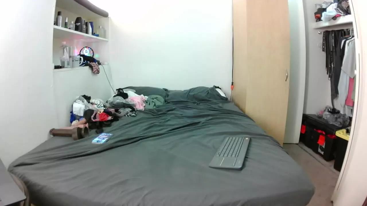 Offline KissraChick on Cam4