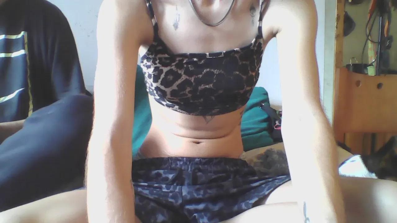 Offline LaNitida on Cam4