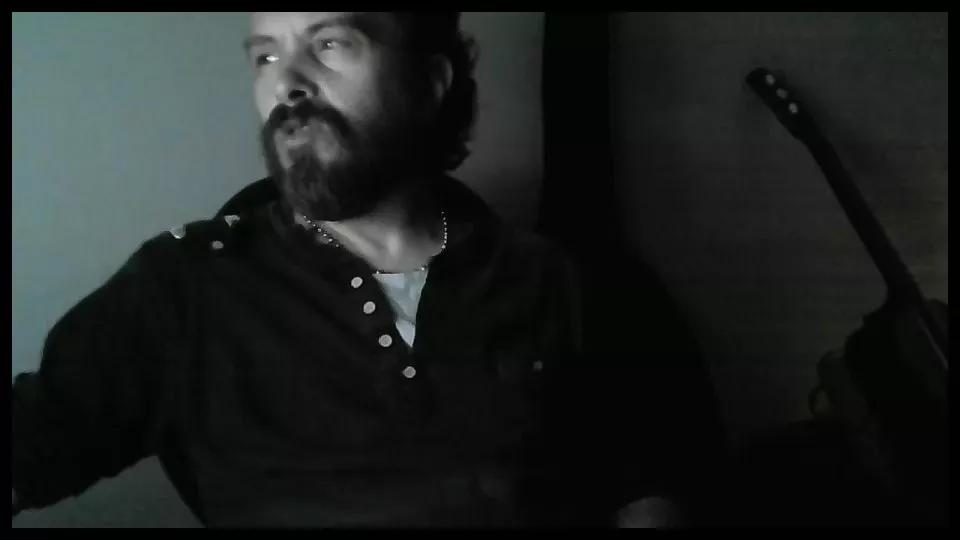 Offline LauPet_Nacho on Cam4