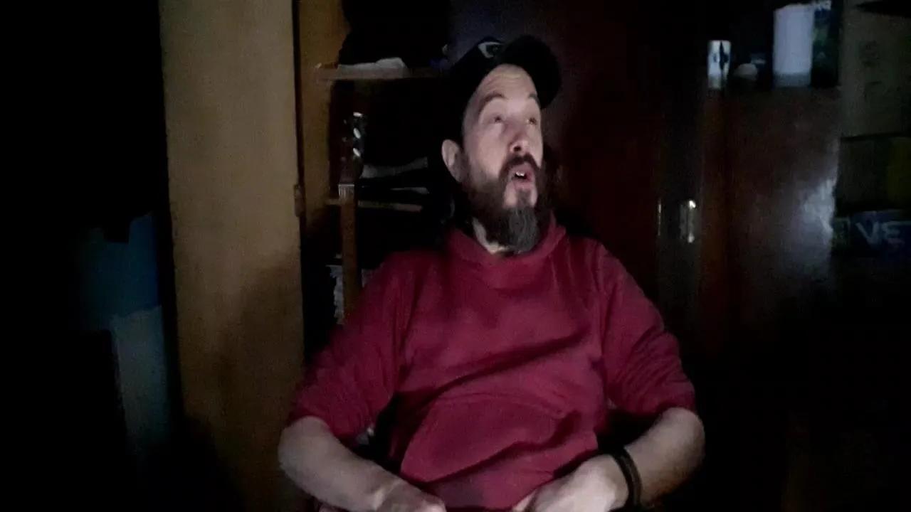 Cam4 LauPet_Nacho is Freechat LauPet_Nacho —  #GRUPO_PAJA_VIRTUAL #ZONA_SUR_GBA #ROCK #420 ##BARBA