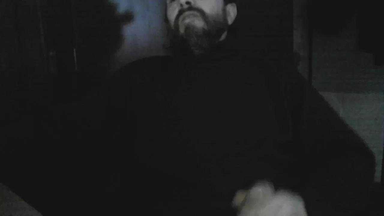 Offline LauPet_Nacho on Cam4