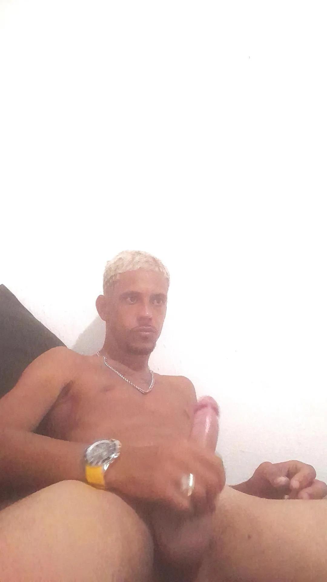 Freechat Lccarioca on Cam4