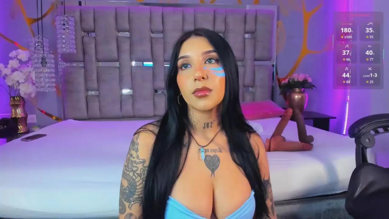 Offline LeiaWong_ on Cam4