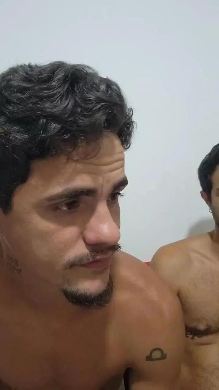 Offline Levi_Henrique on Cam4