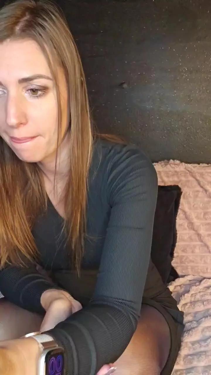 Offline Lib_ertine3232 on Cam4