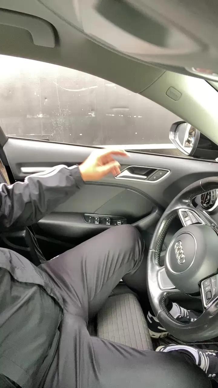 Offline likescock5 on Cam4