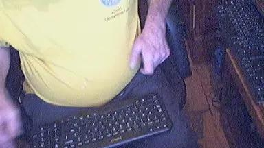 Offline likestostrokeit on Cam4