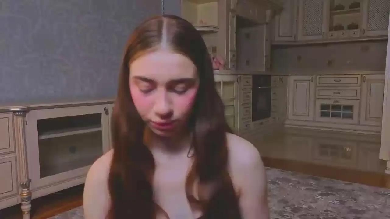 Offline LilianHathaway on Cam4