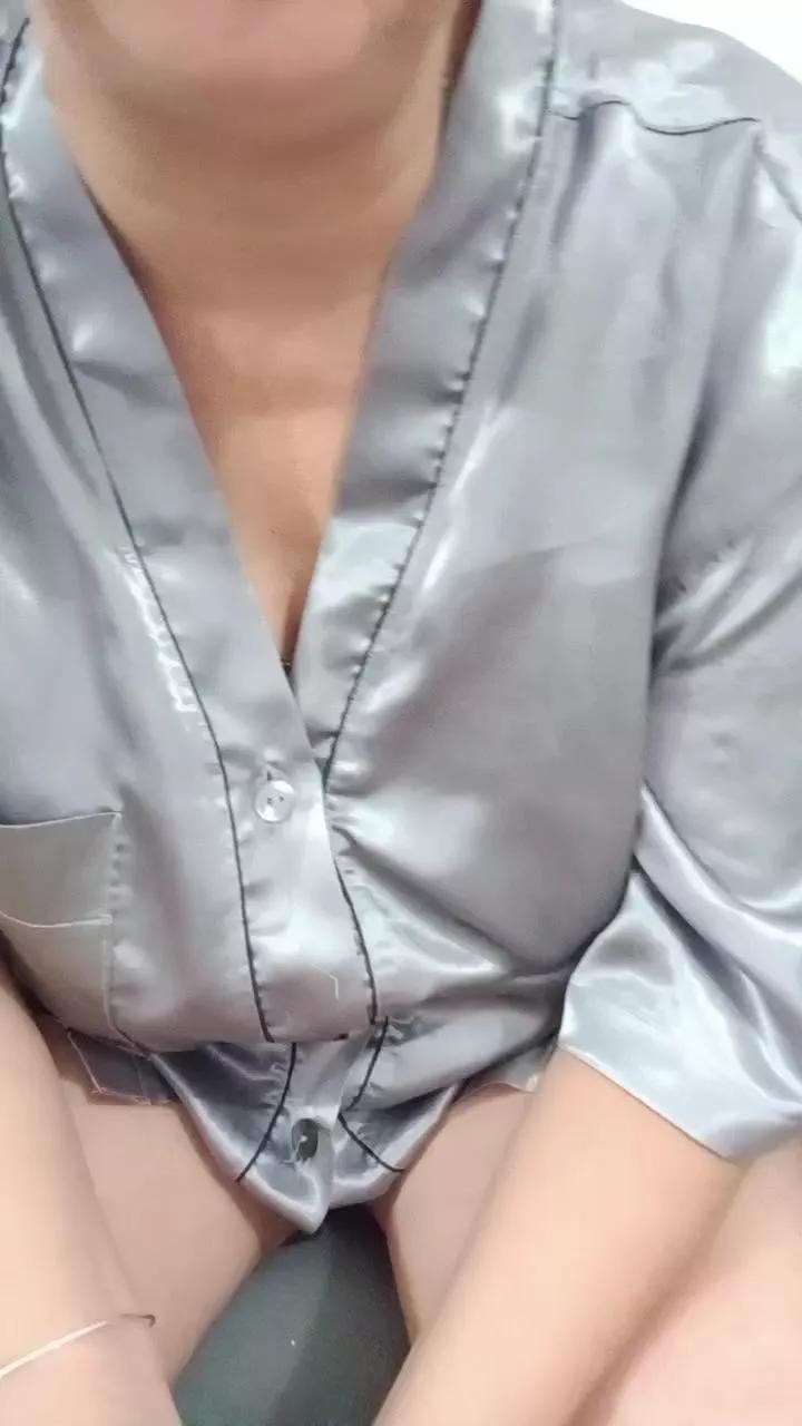 Offline Lility13 on Cam4