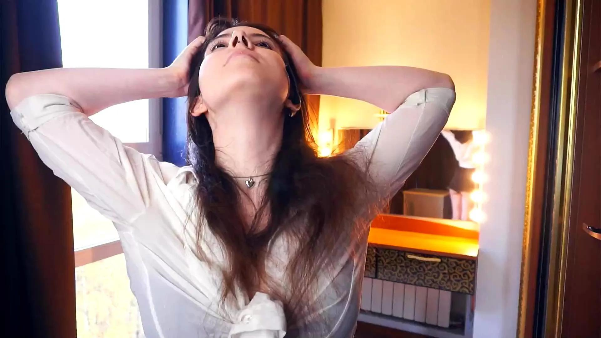 Offline LinnBattersby on Cam4