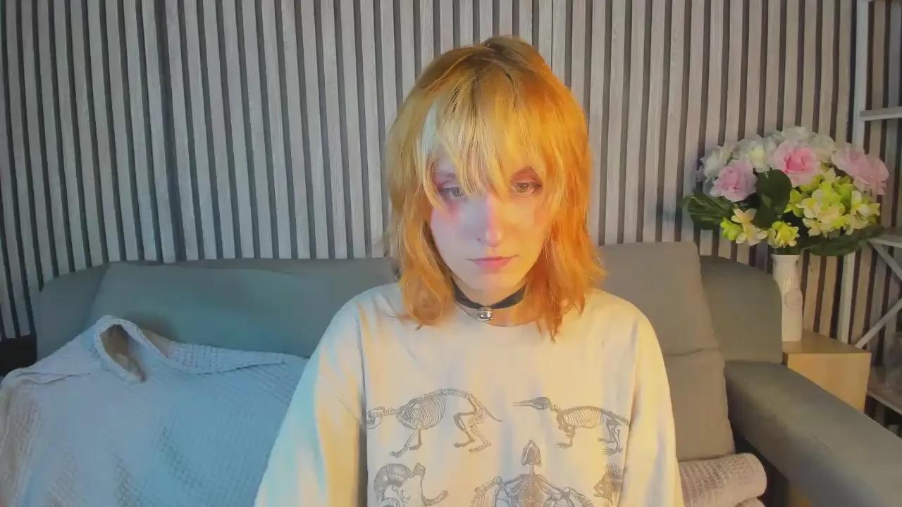 Offline Little_Chips on Cam4