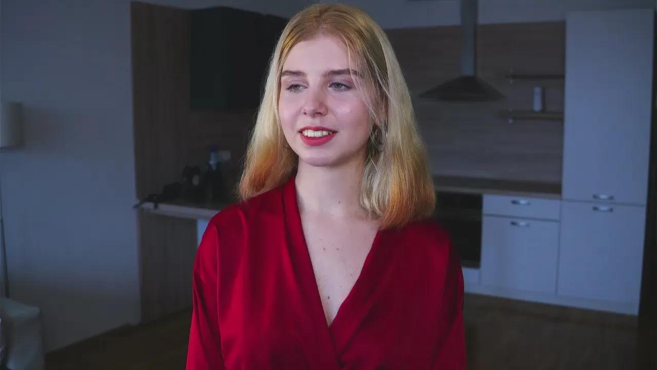 Offline Lizbethh1 on Cam4