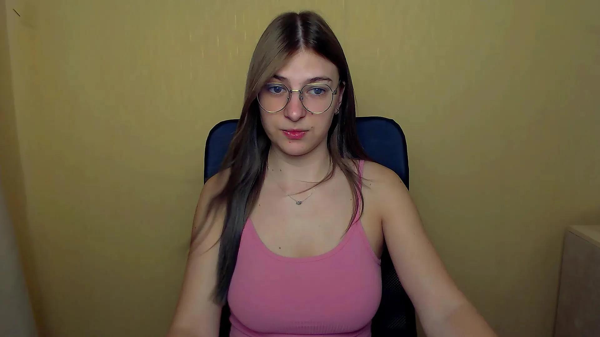 Offline Luna_Lush_ on Cam4