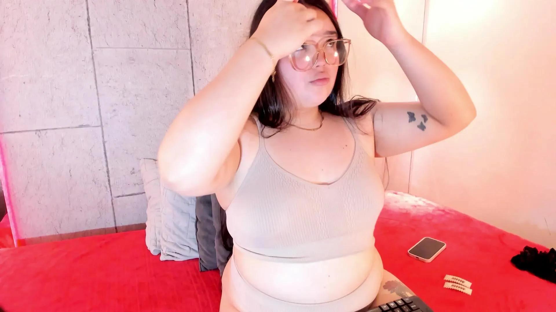 Offline lushie_love on Cam4