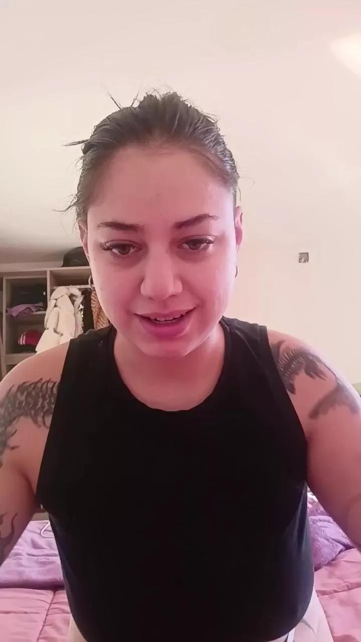 Offline Luulii_loove on Cam4