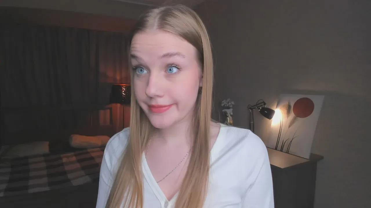 Offline LynetteBalle on Cam4