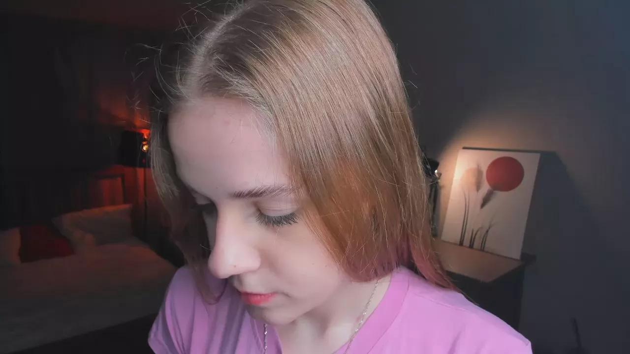 Offline LynetteBalle on Cam4