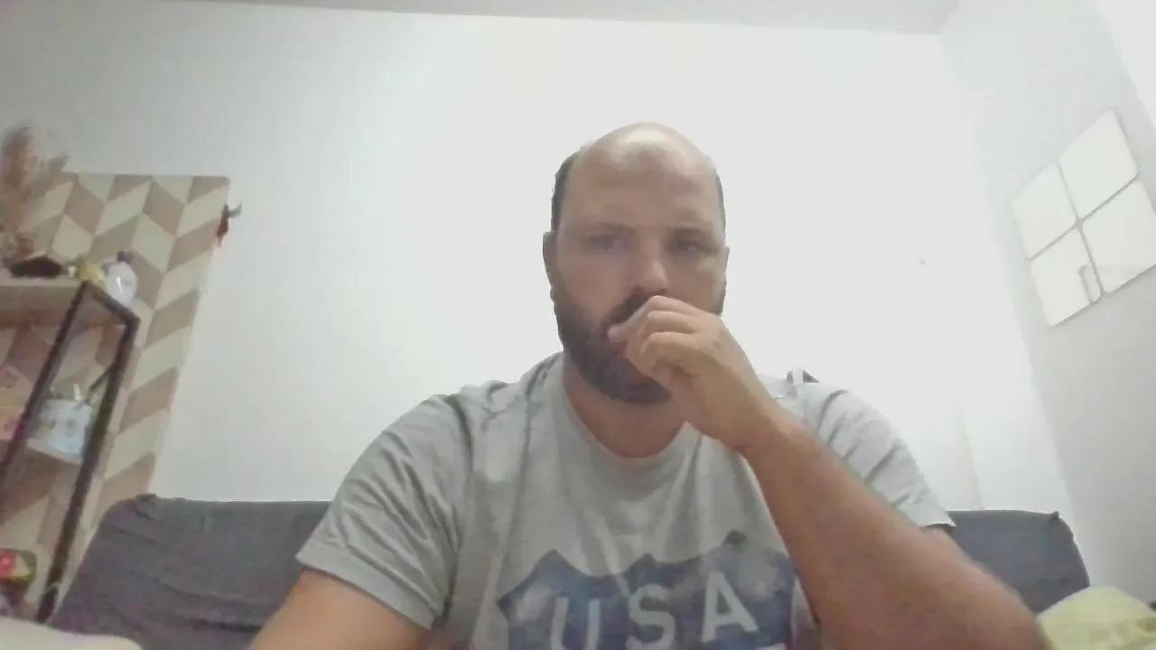 Offline man_20c on Cam4