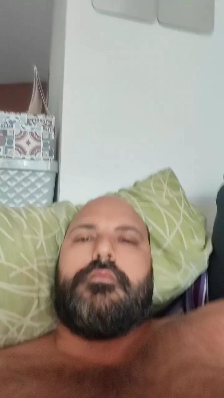 Offline man_20c on Cam4