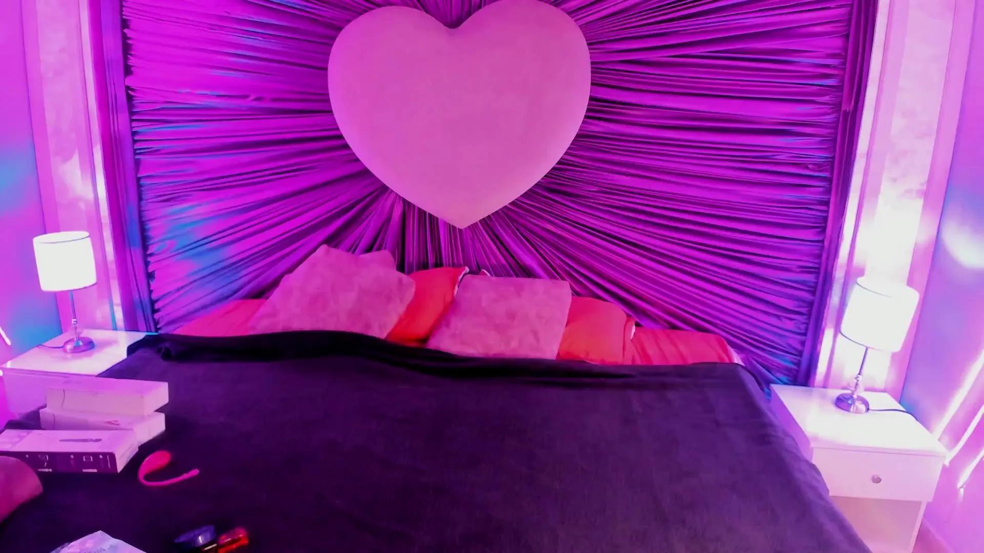 Maralinette_ on Cam4 