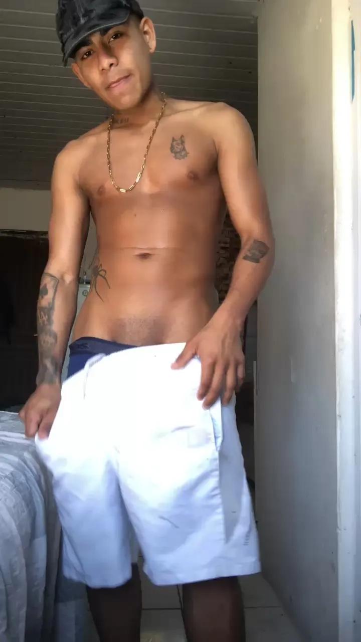 Offline MARENTO23CMM on Cam4