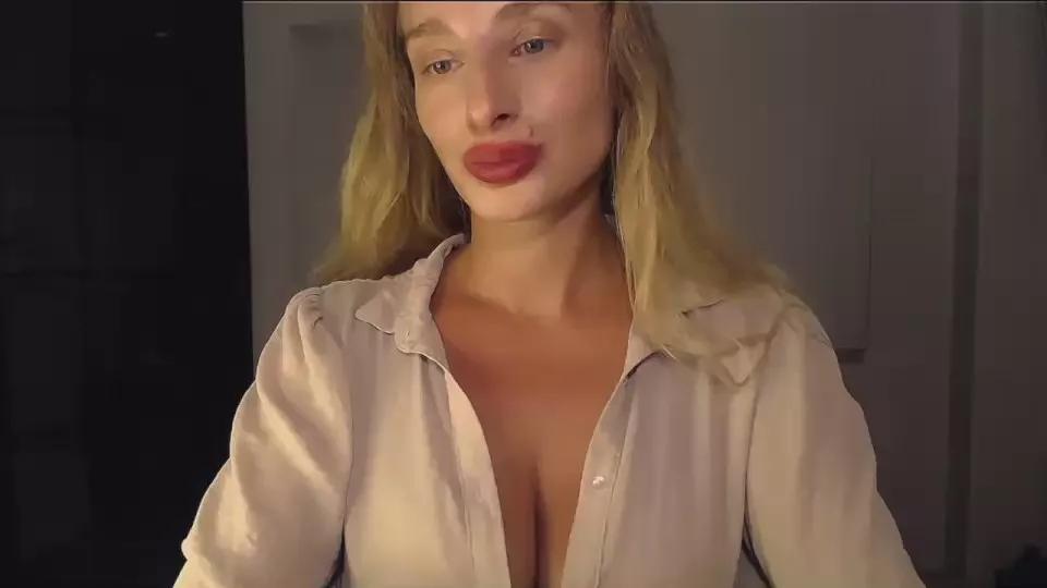 Offline MarilynBeauty on Cam4