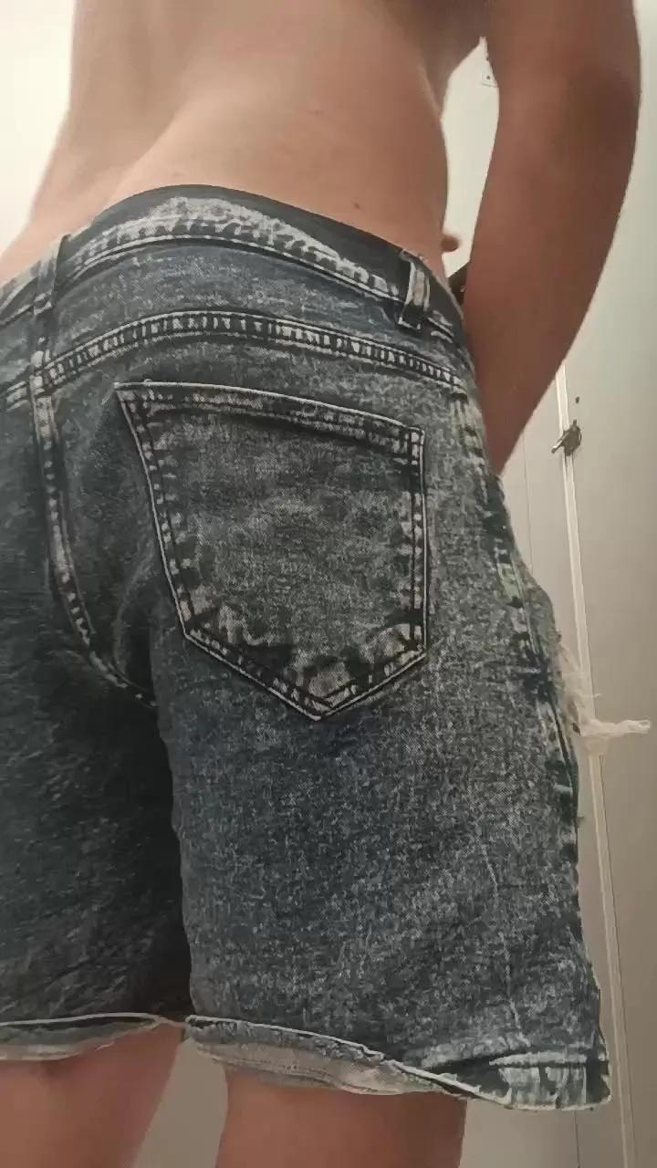 Offline Martiinhub69 on Cam4