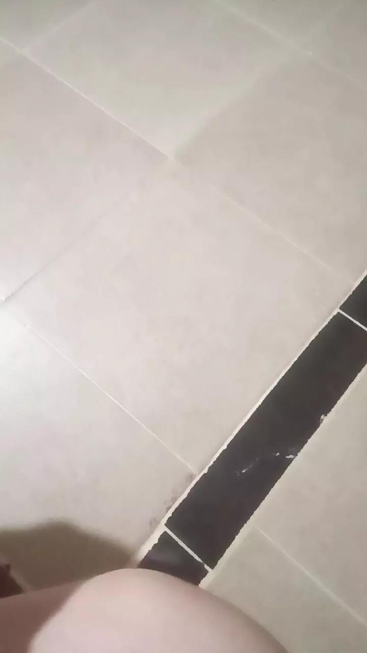 Offline Martiinhub69 on Cam4