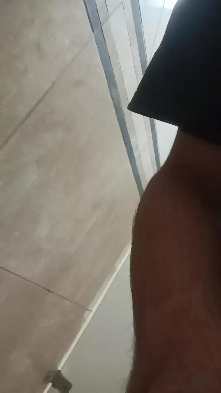 Offline Martiinhub69 on Cam4