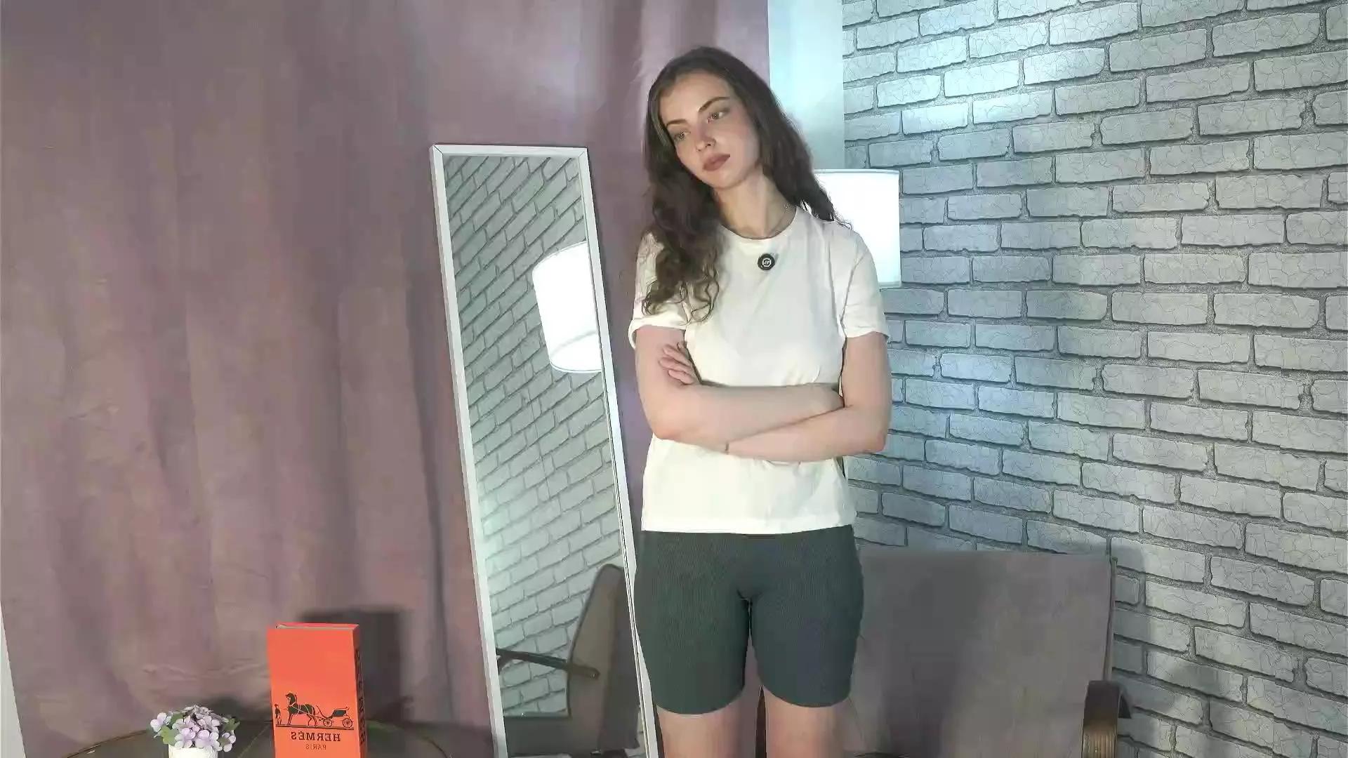 Offline MaureenCrust on Cam4