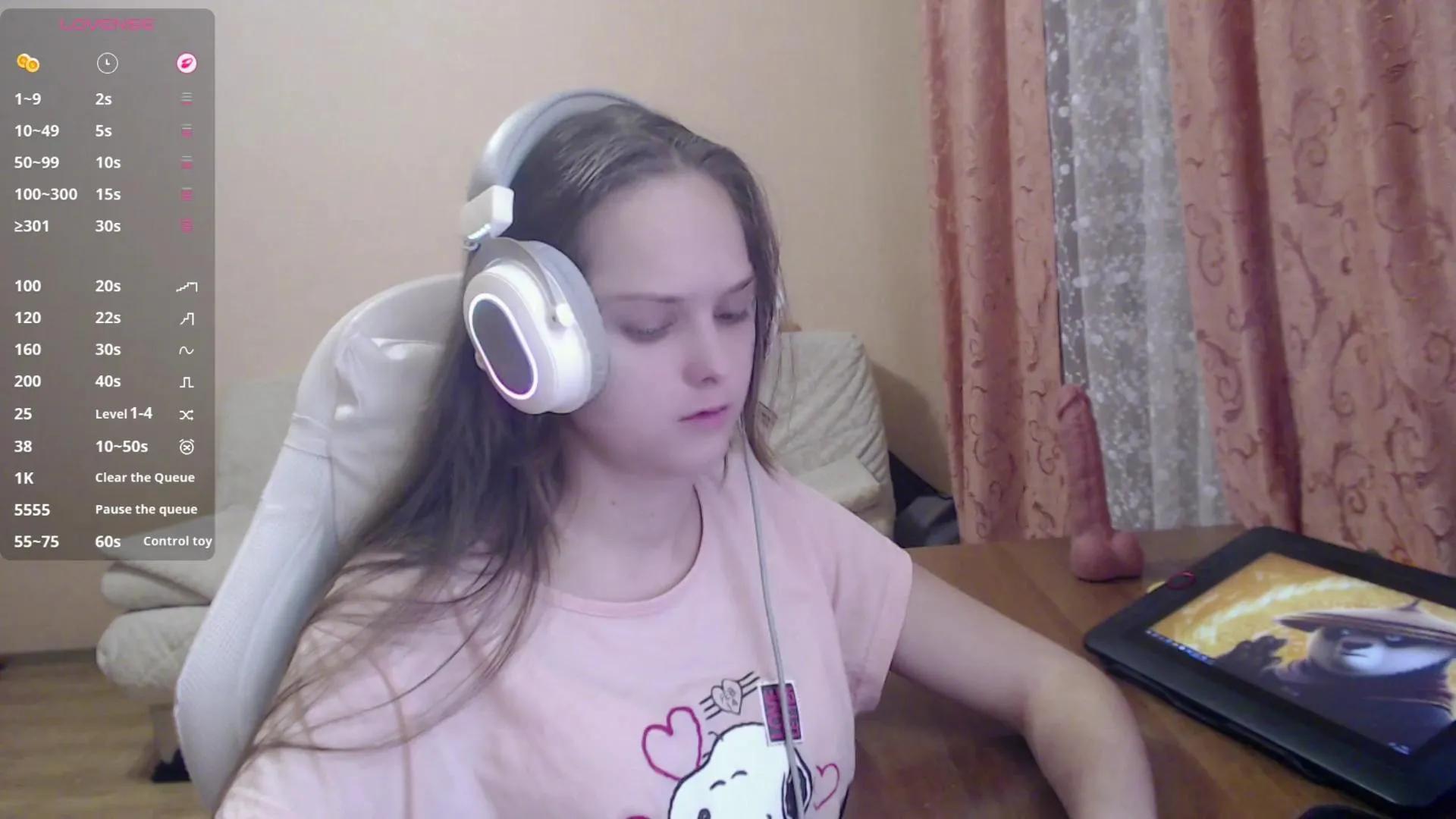 Offline MayeVanlith on Cam4