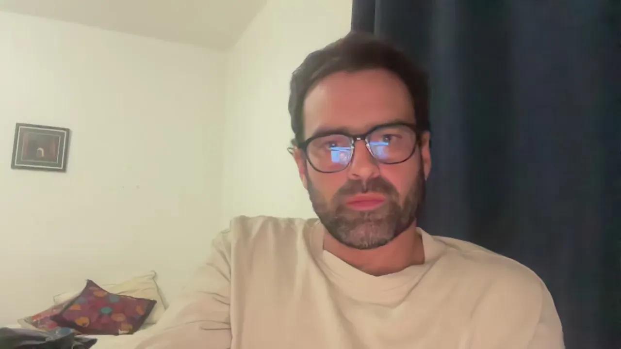 Offline MEXICURU on Cam4