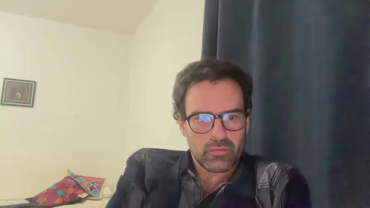 Offline MEXICURU on Cam4