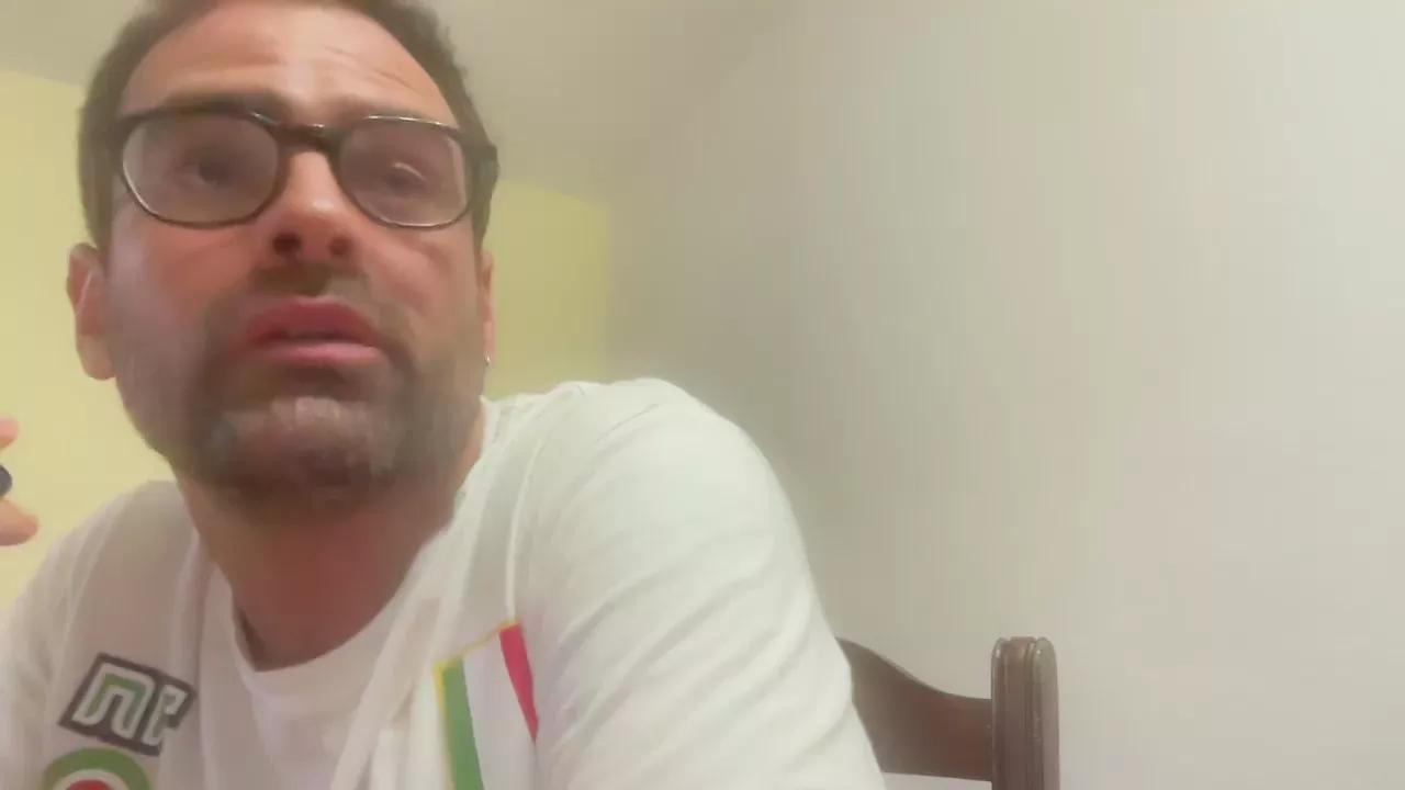 Offline MEXICURU on Cam4