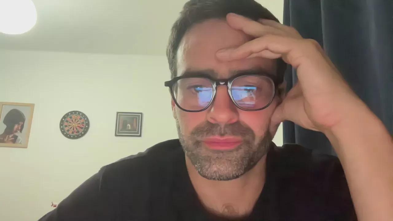 Offline MEXICURU on Cam4