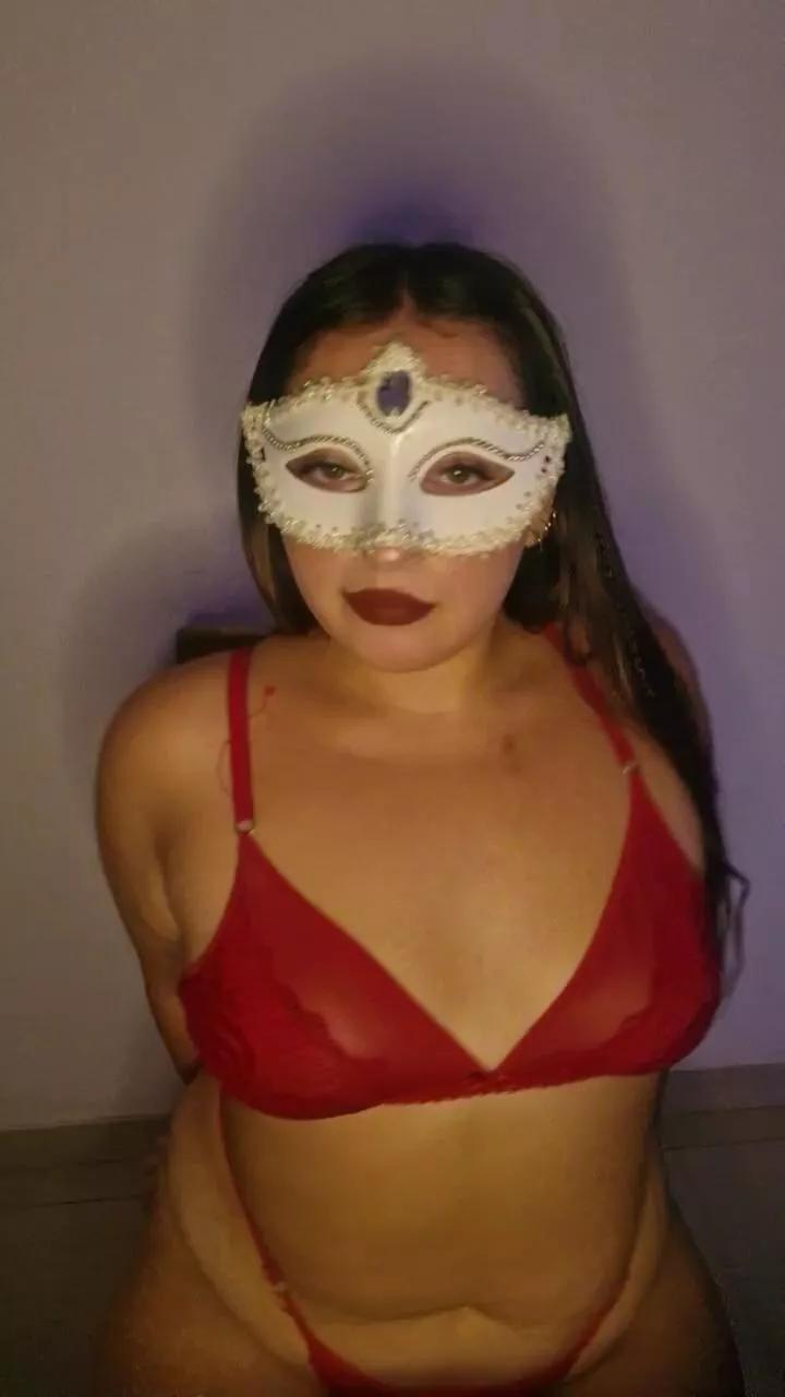 Offline Mielcitahot2 on Cam4