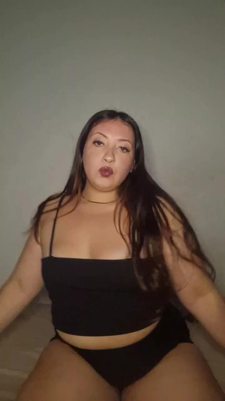 Offline Mielcitahot2 on Cam4