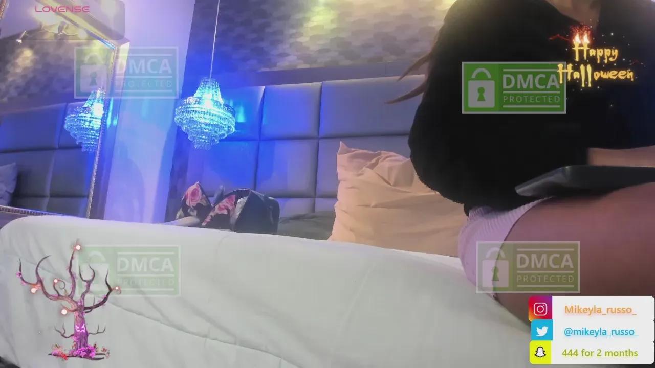 Offline Mikeyla_Russo_ on Cam4