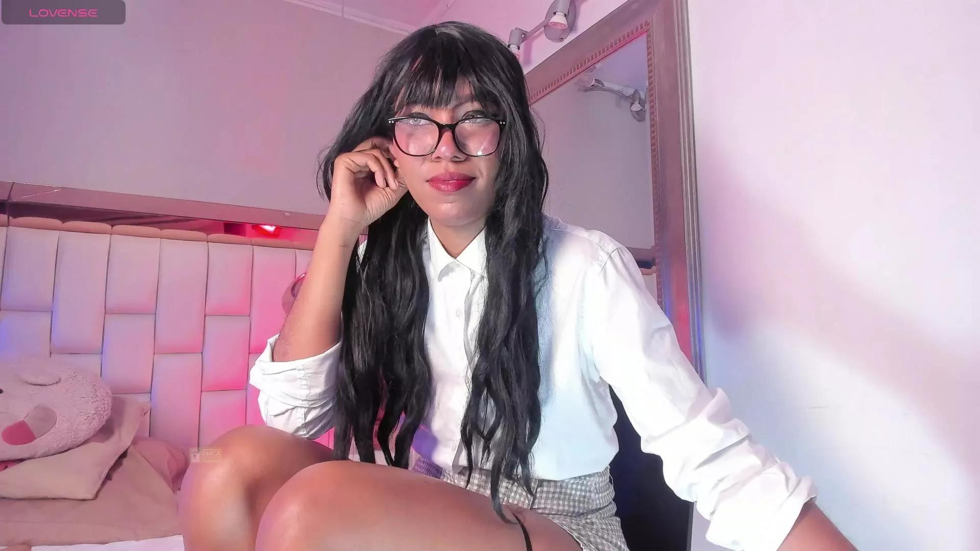 Offline Mikeyla_Russo_ on Cam4