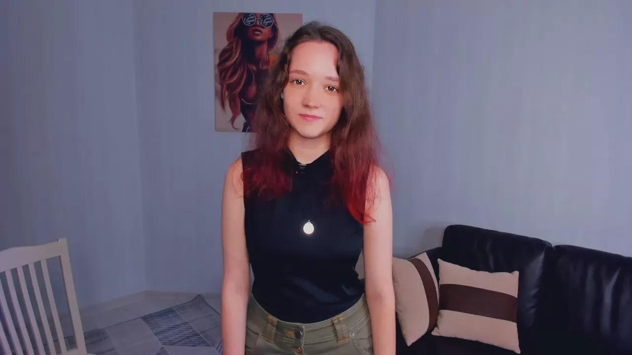 Offline MonserrateMax on Cam4