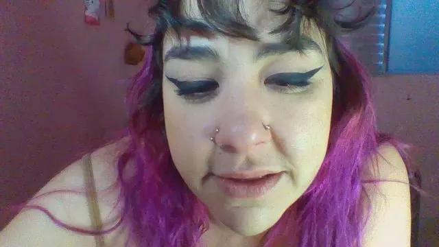 Offline MrsVenus on Cam4