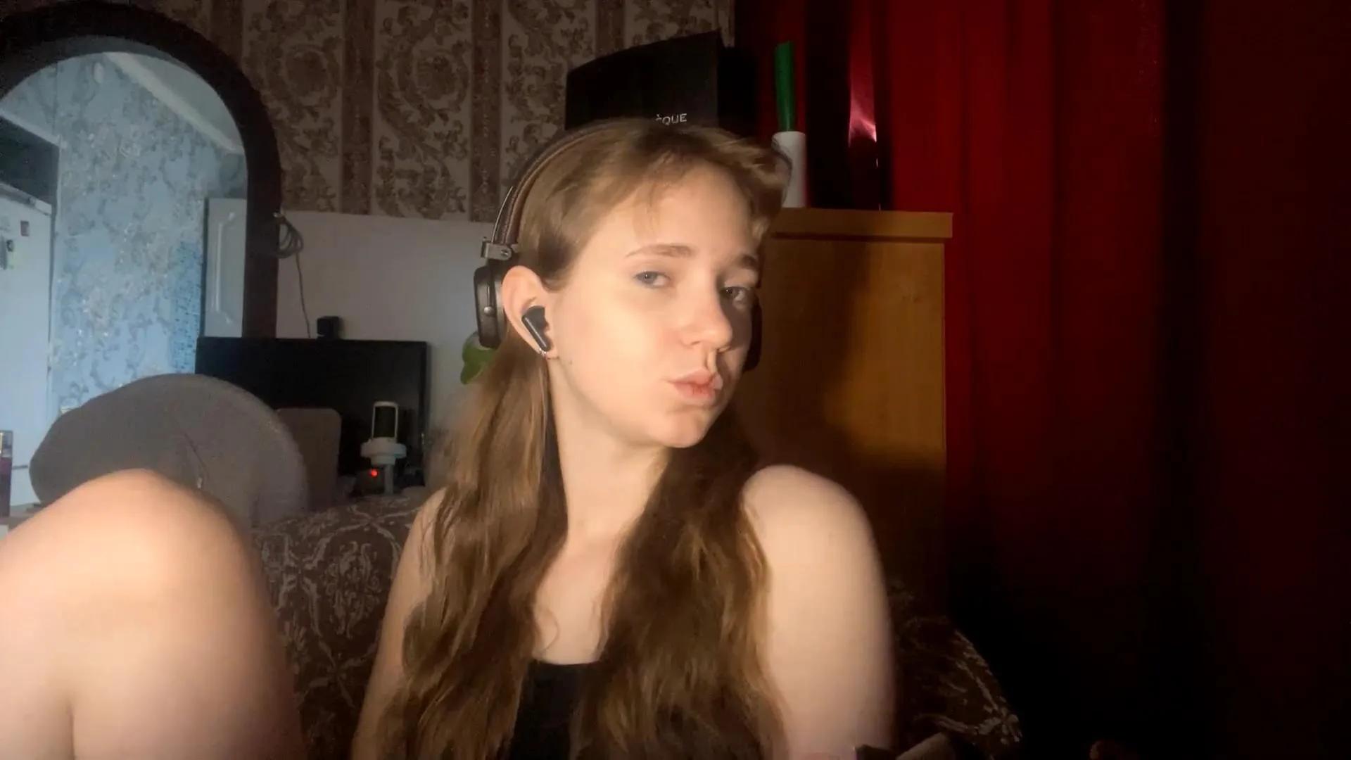 MyrtisMcclard on Cam4