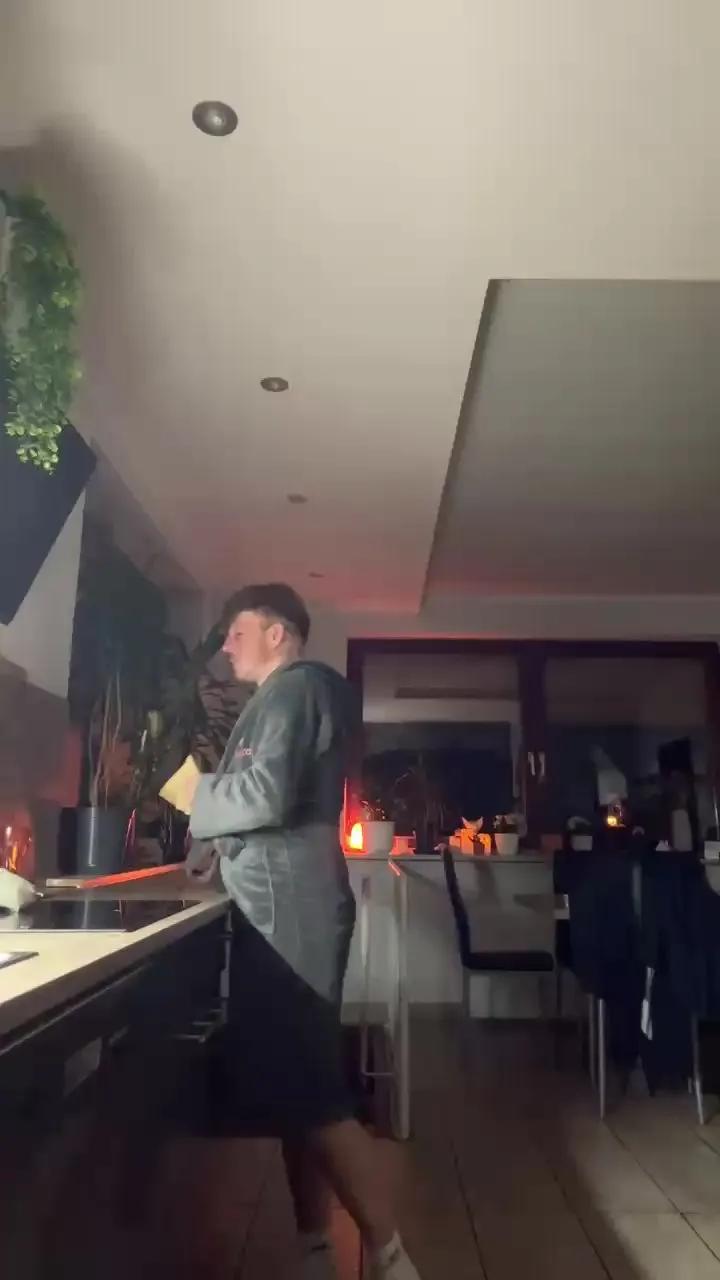 Offline Mysticboy on Cam4