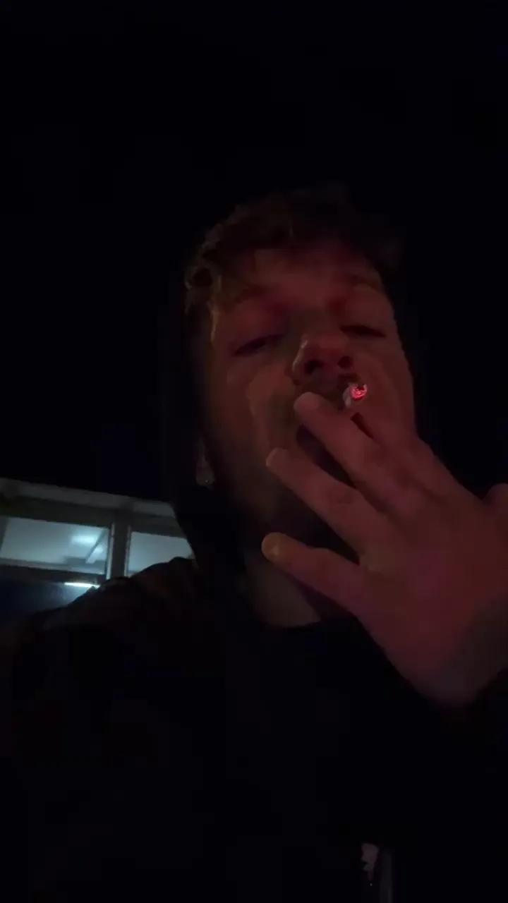 Offline Mysticboy on Cam4