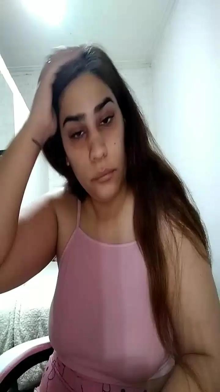 Offline Nahiarabiel on Cam4