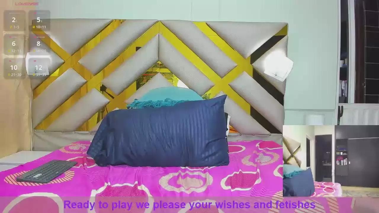 Offline naomi_and_brack on Cam4