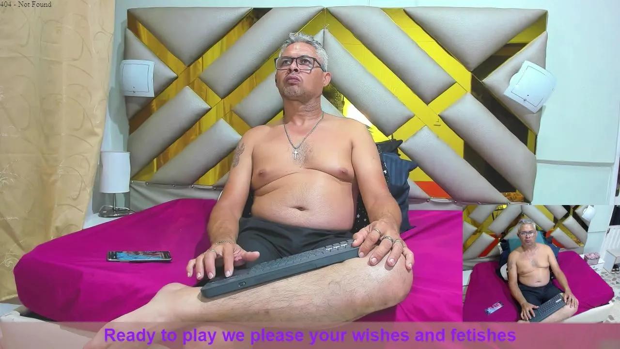 Offline naomi_and_brack on Cam4