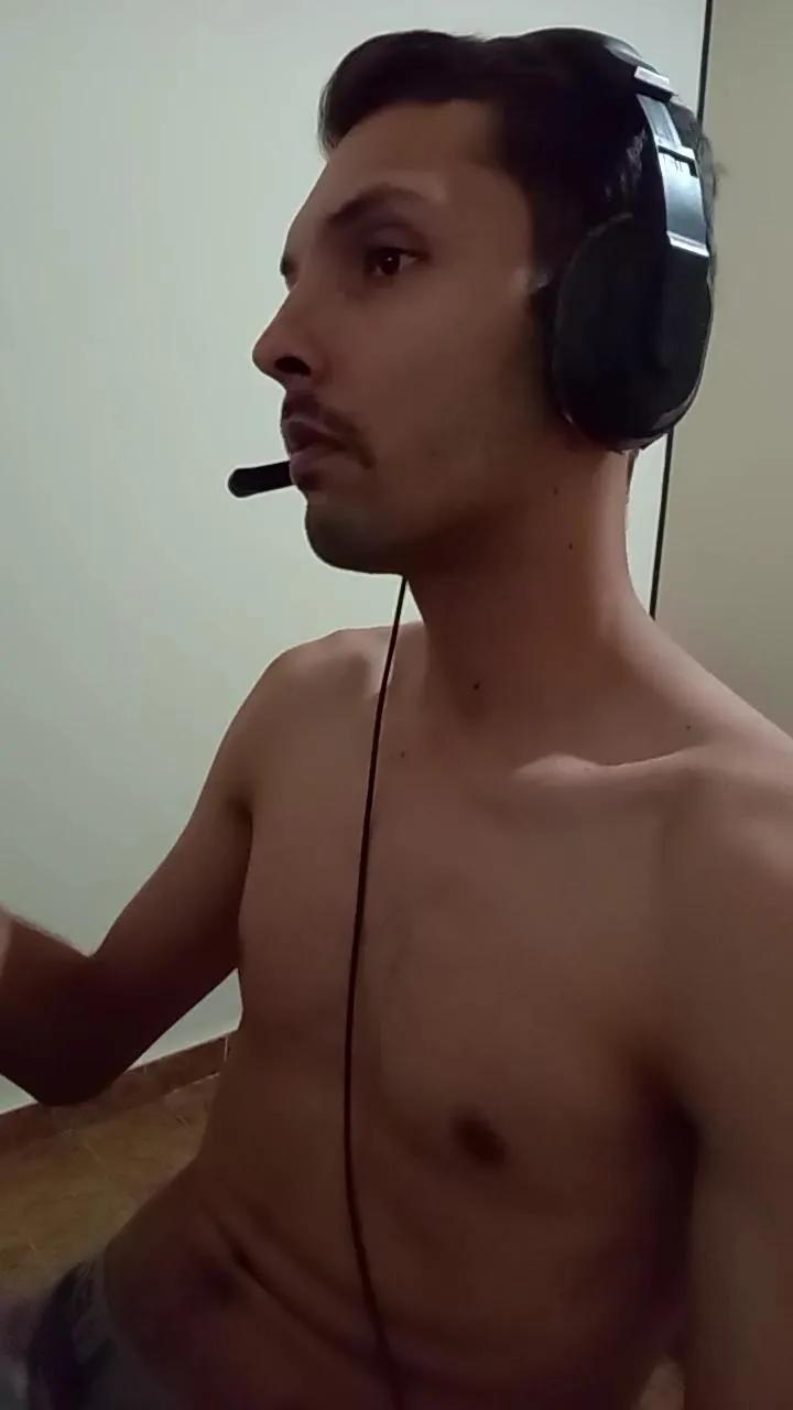 Offline napolitano231 on Cam4