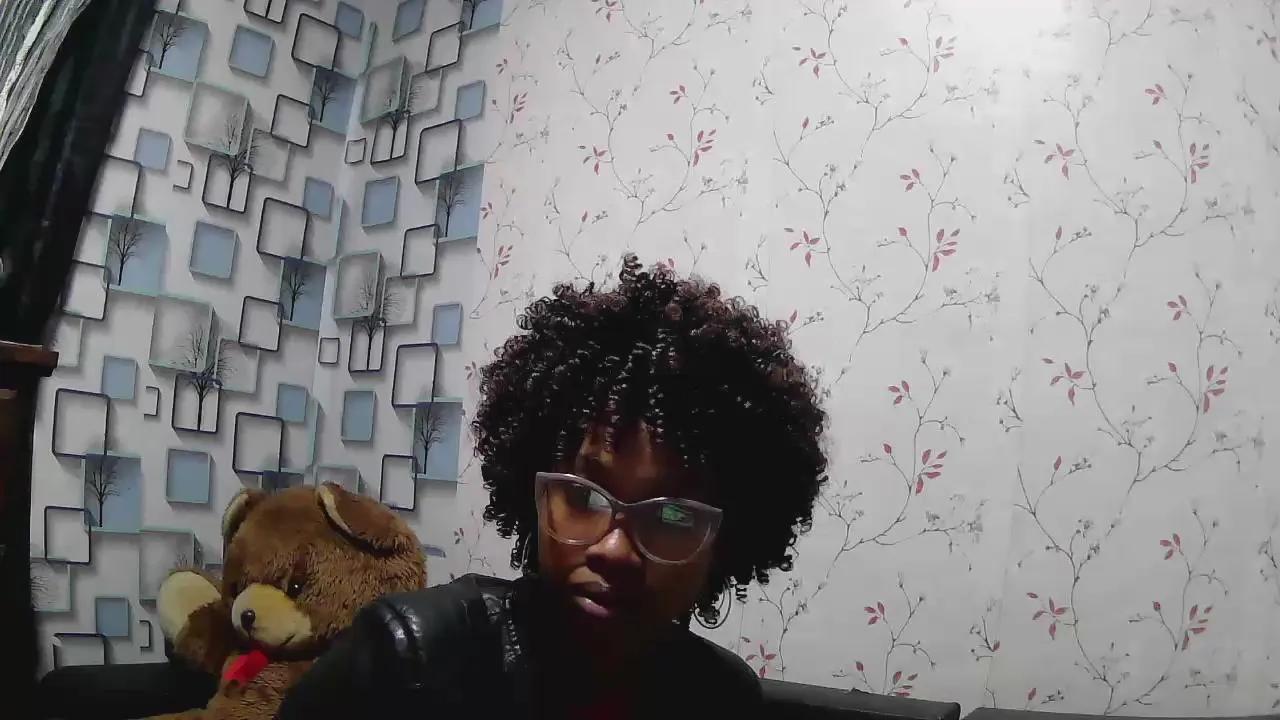 Freechat Nathalielock on Cam4