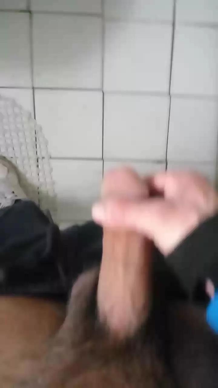 Offline nico202490gcom2 on Cam4